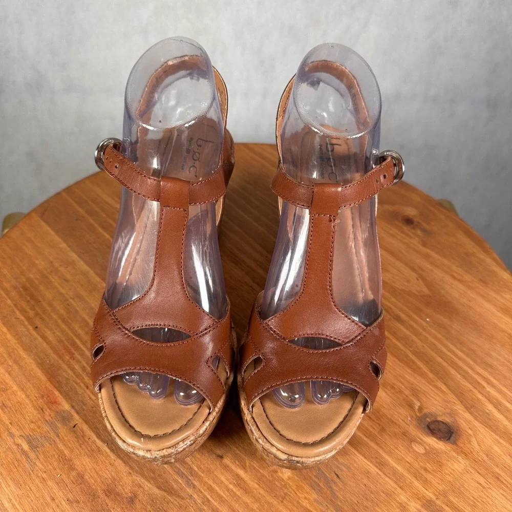 b.o.c. Wedge Sandals Women 8 Brown Good T-Strap Cork Platform C61941